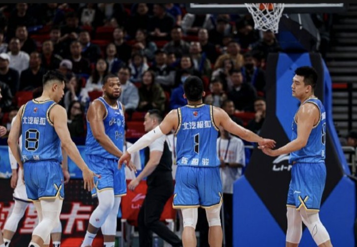 媒体人：北京账面阵容豪华，但主力的健康和出勤率实在不敢恭维